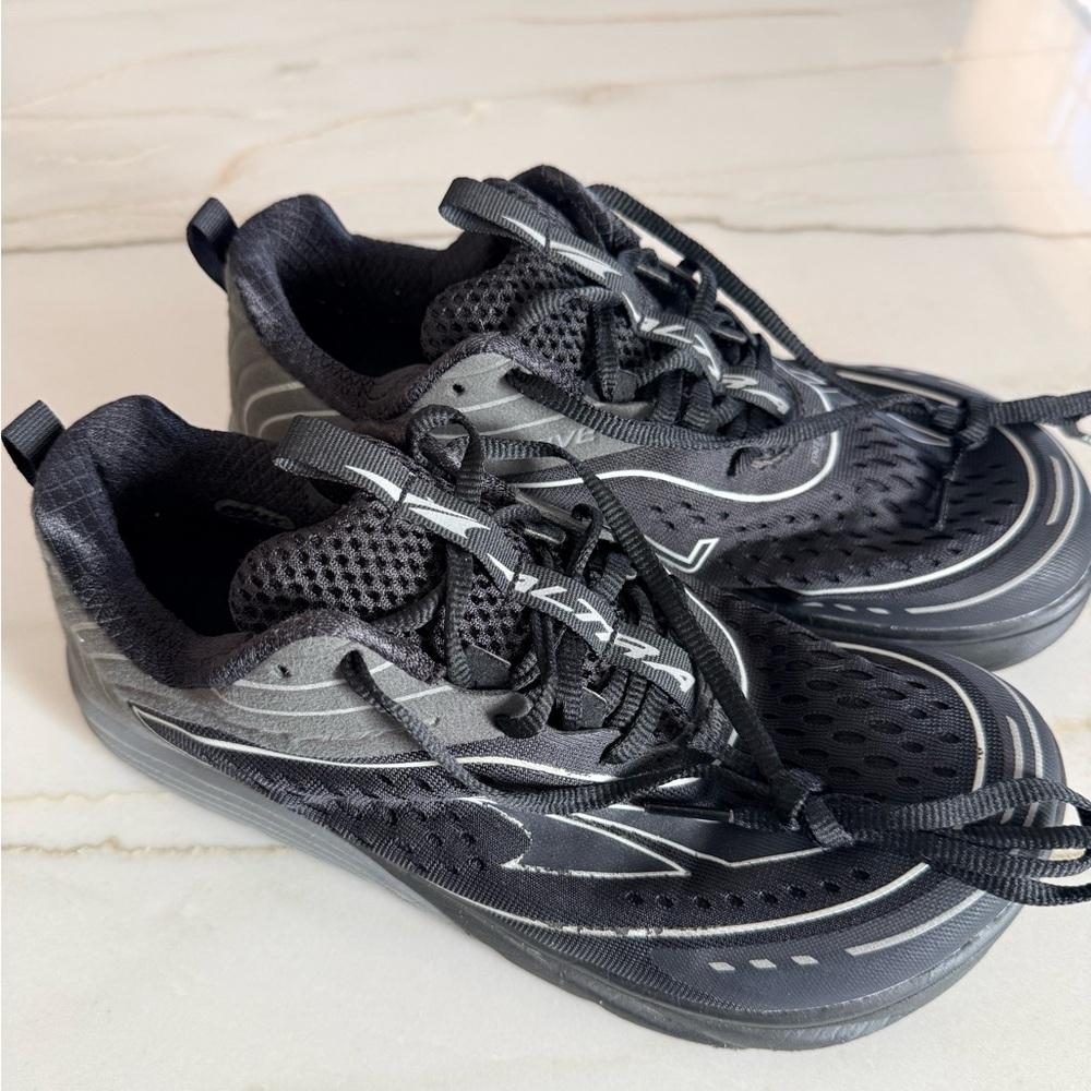 Altra Black womens Athletic Shoes